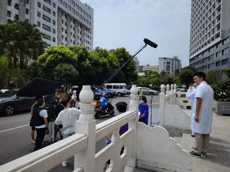 精河县广告片拍摄公司低成本实现高规格制作的诀窍